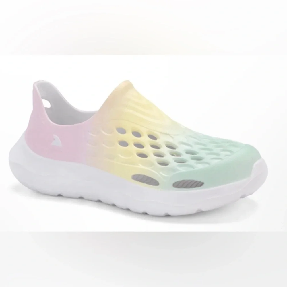 RUGGED SHARK Girls Size 1 Slip On Water Sneakers Multicolored Comfortable New